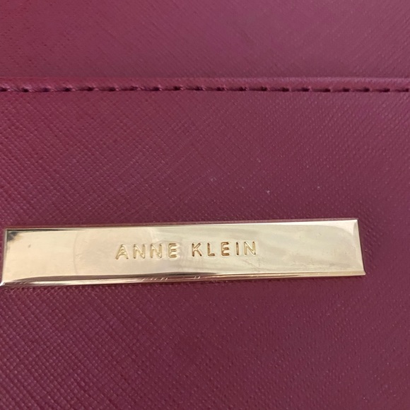 Anne Klein Purse - Picture 2 of 4
